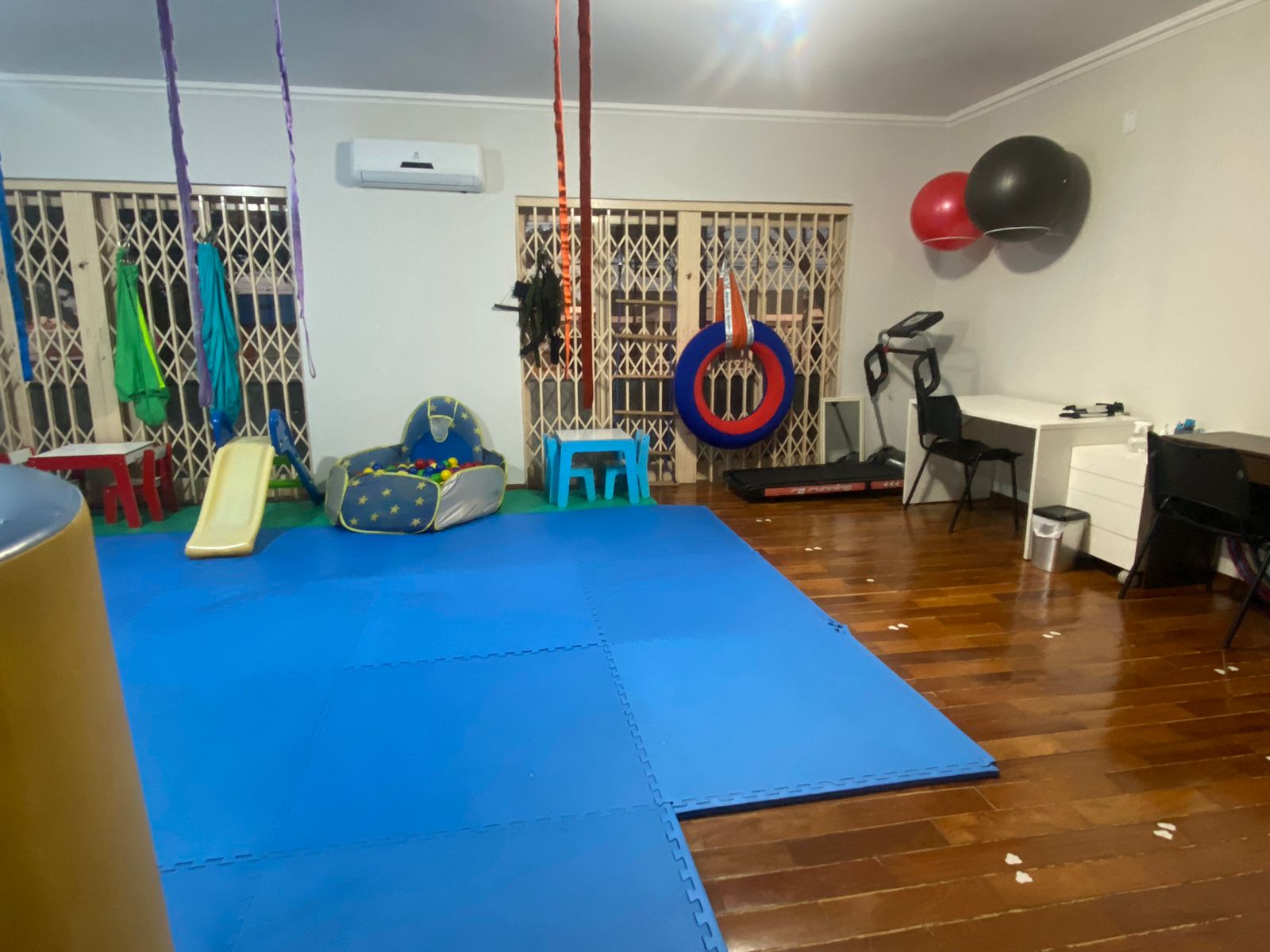 sala to